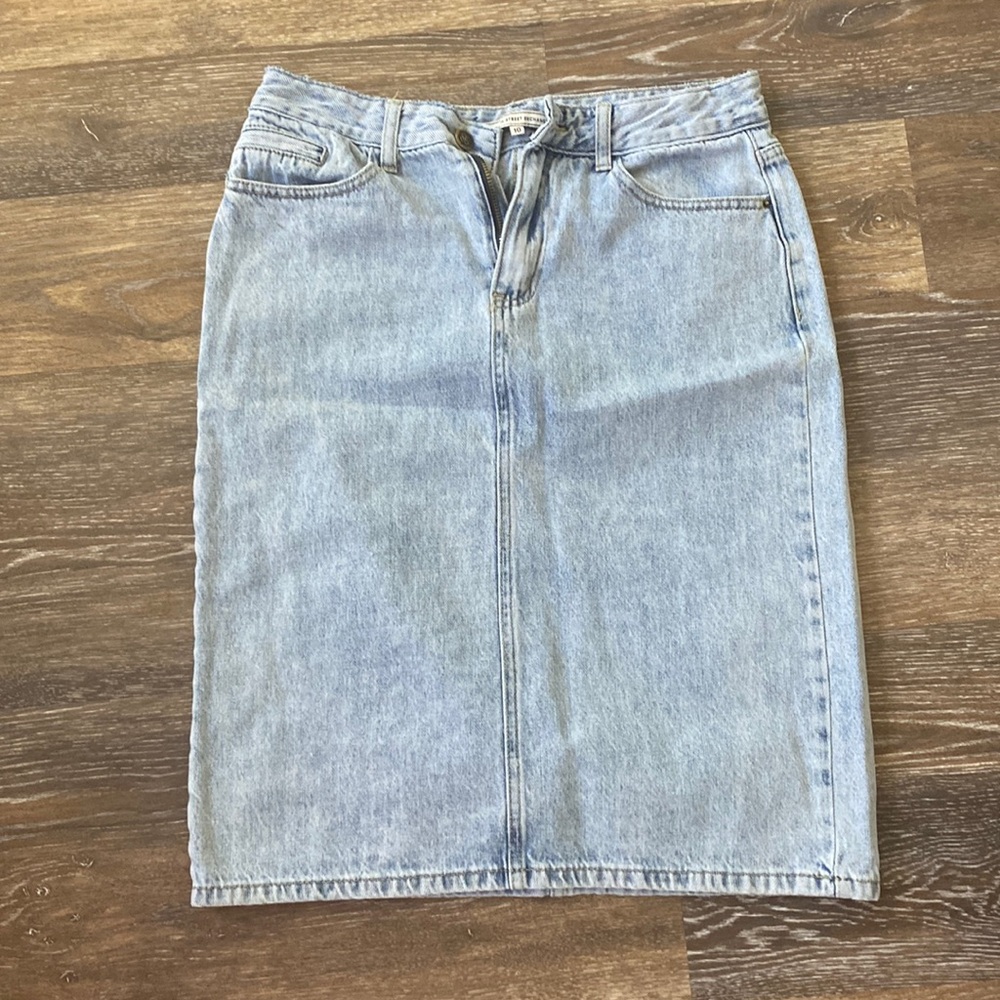Main Street exchange jean skirt- hardly worn
